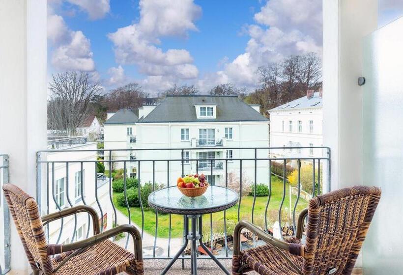 Comfort room with balcony, Seetelhotel Pommerscher Hof