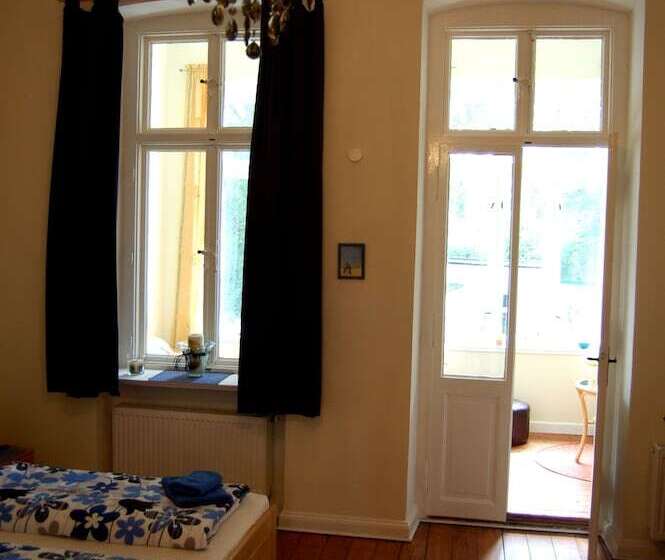 Номер Стандарт, The Avalon