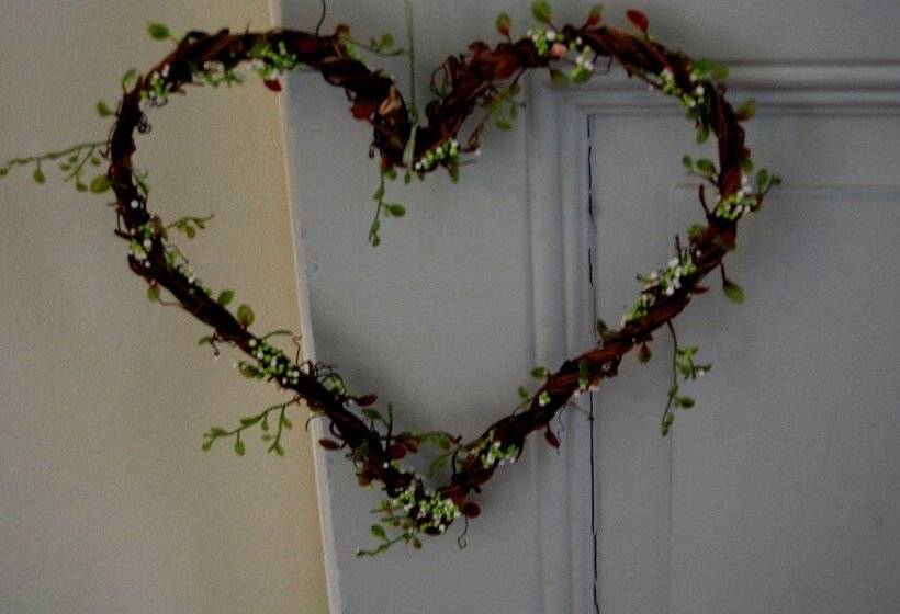 Семейный Номер, The Avalon