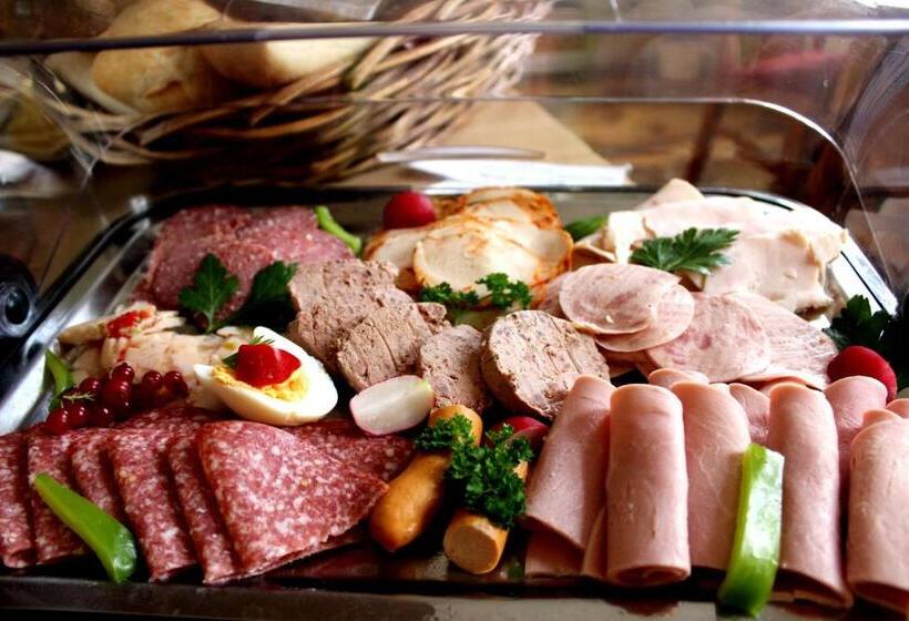 Номер Стандарт Индивидуальный, The Avalon