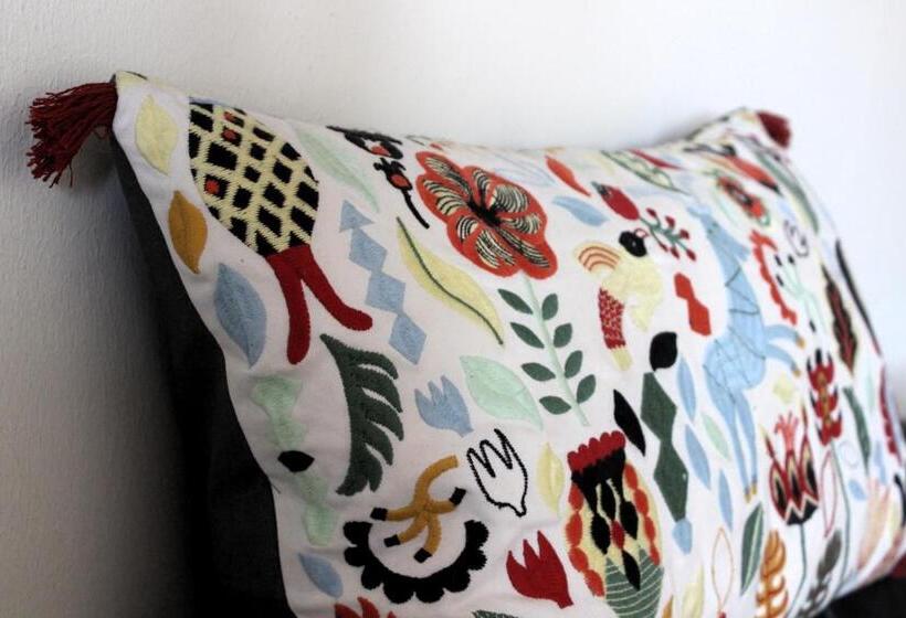 4인용 스탠다드 룸, The Avalon