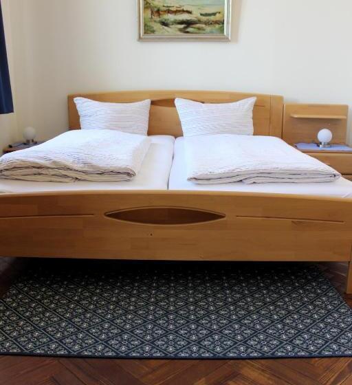 Четырехместный Номер Стандарт, The Avalon