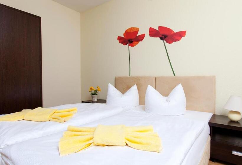 スタンダードトリプルルーム, Willmersdorfer Hof