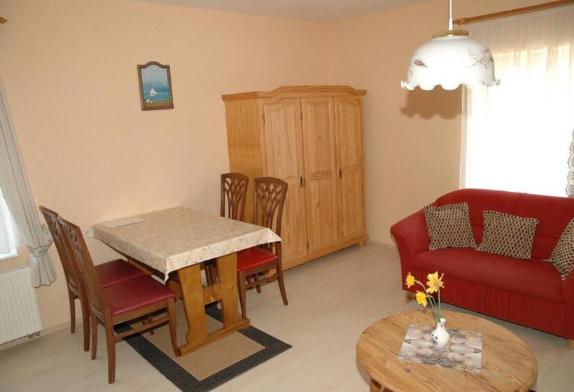 Апартаменты 2 Спальни, Landhotel Ostseetraum & Fewo