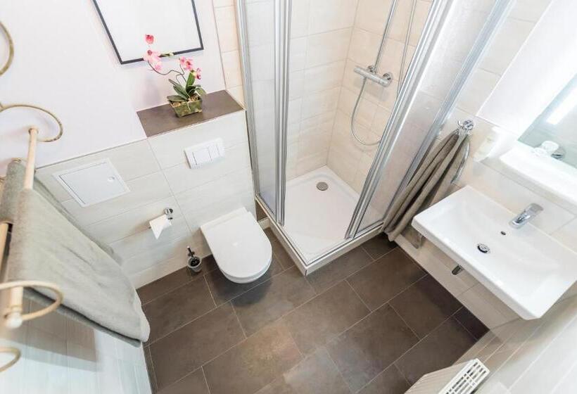 스위트, Villa Waldfrieden