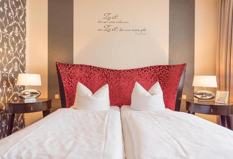 스위트, Villa Waldfrieden