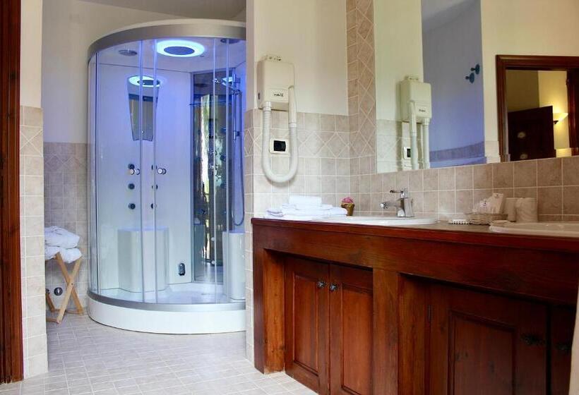 Люкс с Балконом, Casale Del Fattore