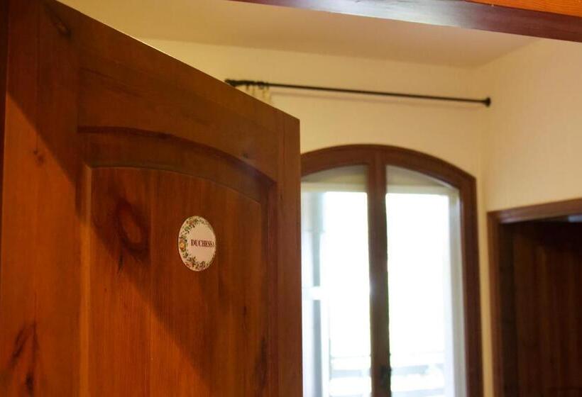 Номер Deluxe с Балконом, Casale Del Fattore