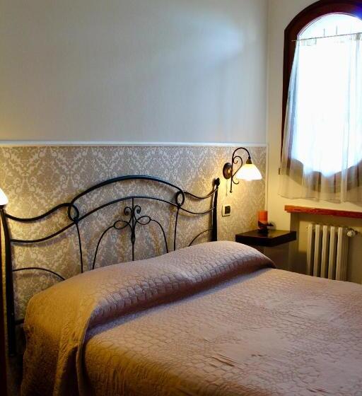 Номер Deluxe с Балконом, Casale Del Fattore