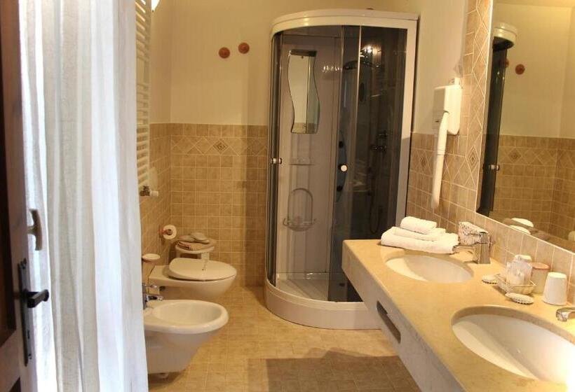 Номер Deluxe с Балконом, Casale Del Fattore