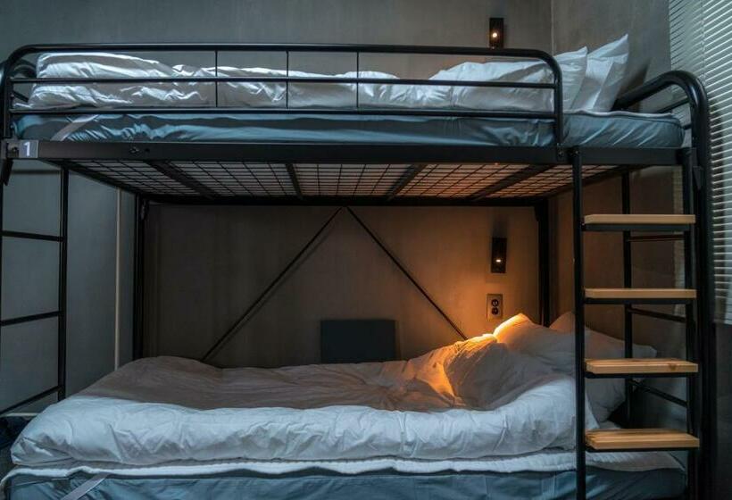 浴室共有スタンダード４人用ルーム, Big K House