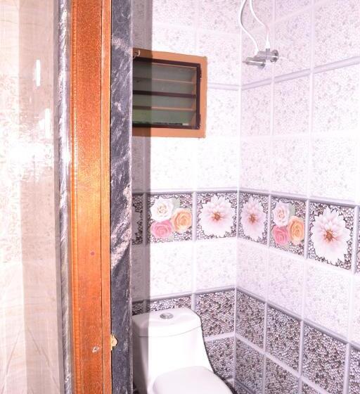 家庭套房, Yuga Guest House