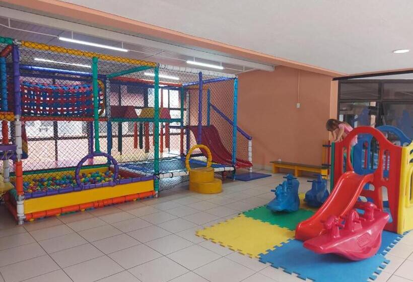 דירת חדר נוף לים, Jurerê Beach Village