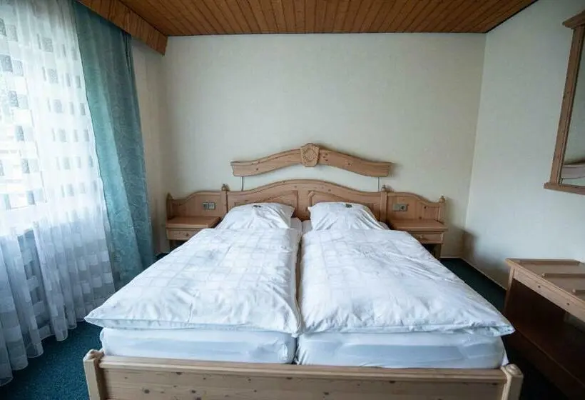 テラス付きスタンダードルーム, Landhotel Jägerhof