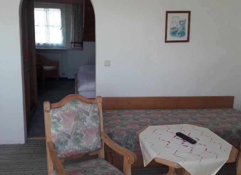 스위트, Landhotel Jägerhof