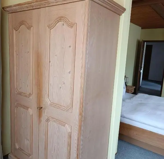バス共有のスタンダードルーム, Landhotel Jägerhof