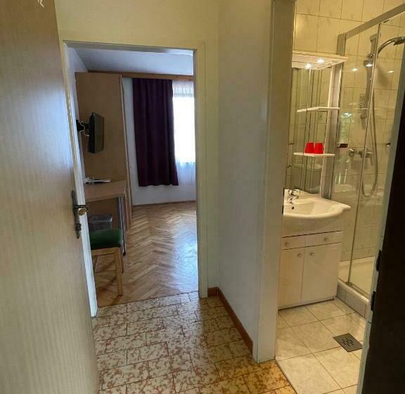 标准单人间, Rosental Apartments Self Check In