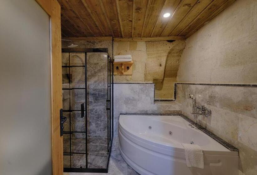 Люкс, Concept Cave Suites