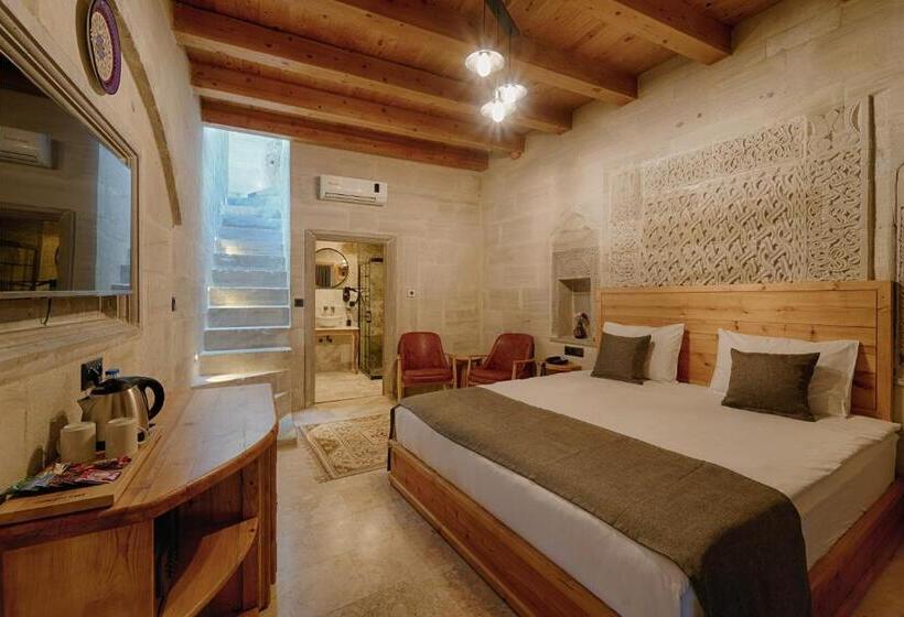 带露台的套间, Concept Cave Suites