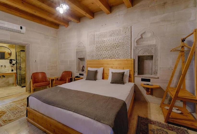 带露台的套间, Concept Cave Suites