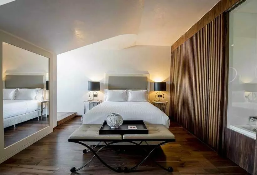 Suite Deluxe, Bessahotel Liberdade