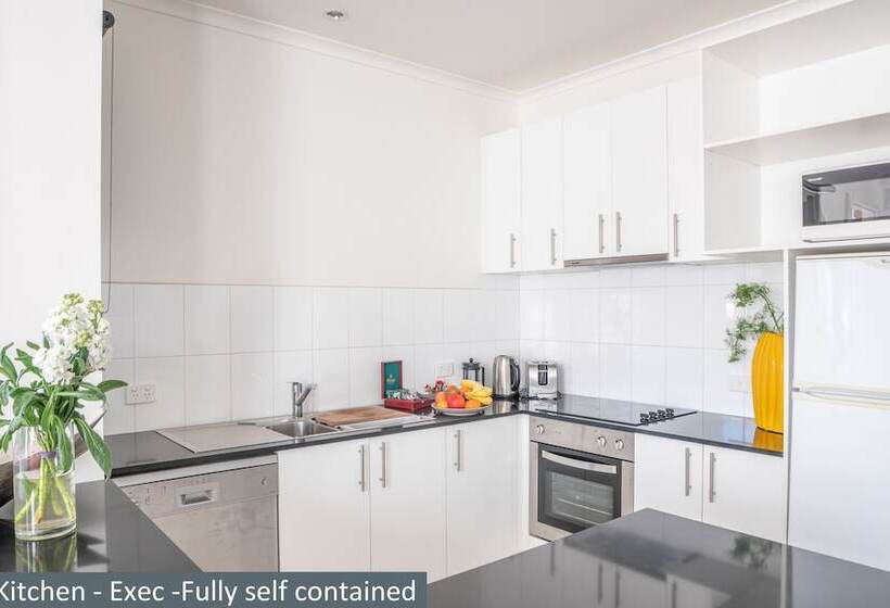 דירת אקזקיוטיב, חדר שינה 1, Clocktower Apartment