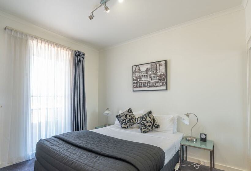آپارتمان اجرایی 1 خوابه, Clocktower Apartment