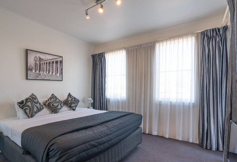 דירת אקזקיוטיב, חדר שינה 1, Clocktower Apartment