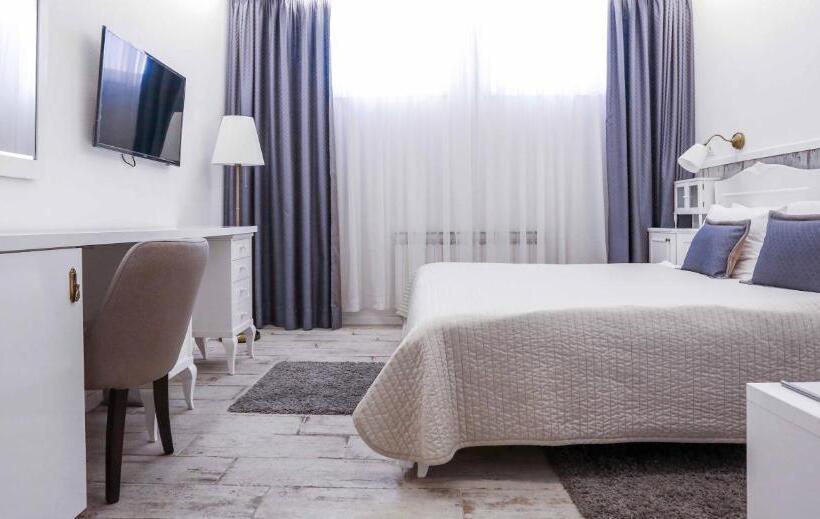 Standardzimmer, Divan