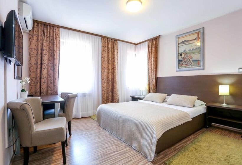 Standardzimmer, Divan