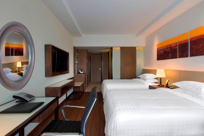 Номер Deluxe, Four Points By Sheraton Bengaluru, Whitefield