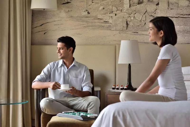 キングサイズベッドのデラックスルーム, Four Points By Sheraton Bengaluru, Whitefield