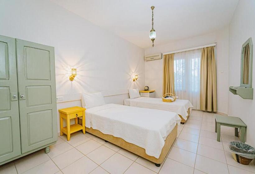 اتاق استاندارد, Golden Lighthouse