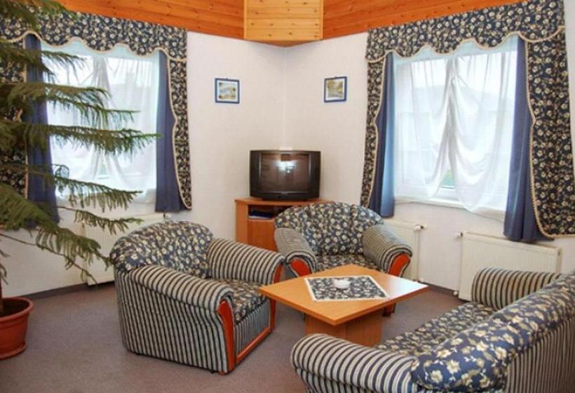 Apartamento Superior 1 Dormitório, Kikelet Club