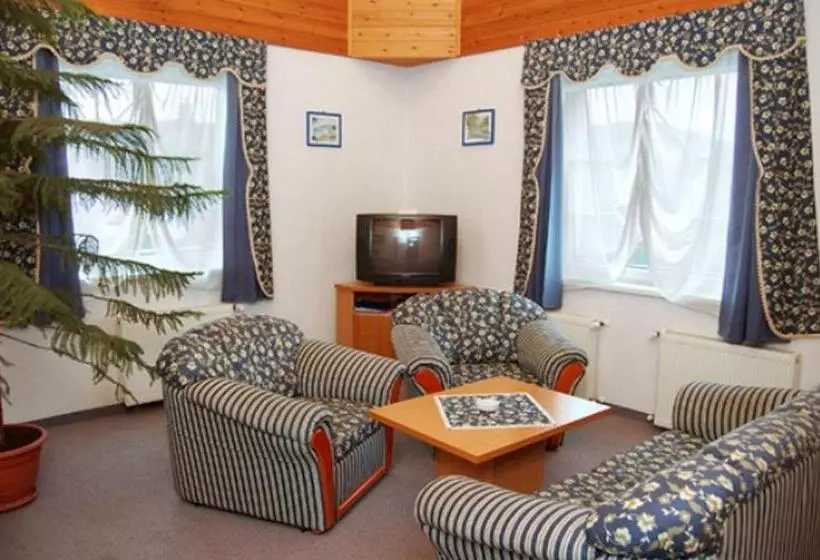 آپارتمان سوپریور 1 خوابه, Kikelet Club
