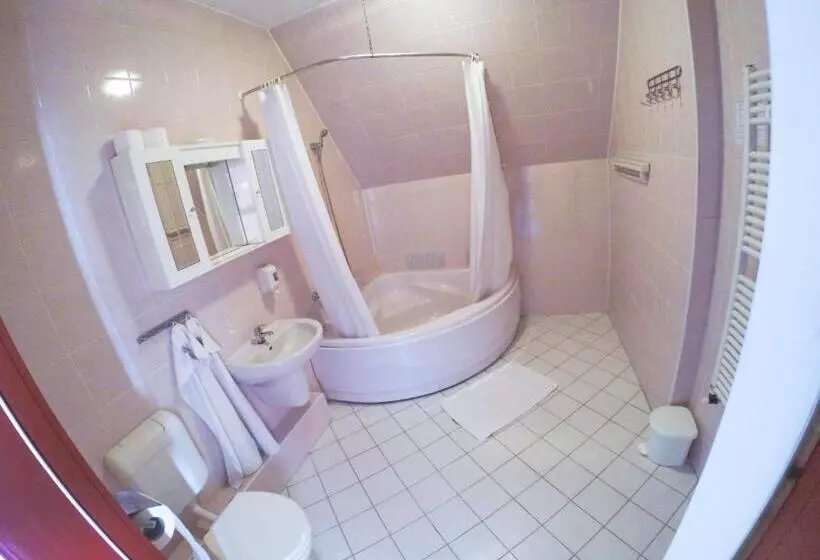 آپارتمان سوپریور 1 خوابه, Kikelet Club