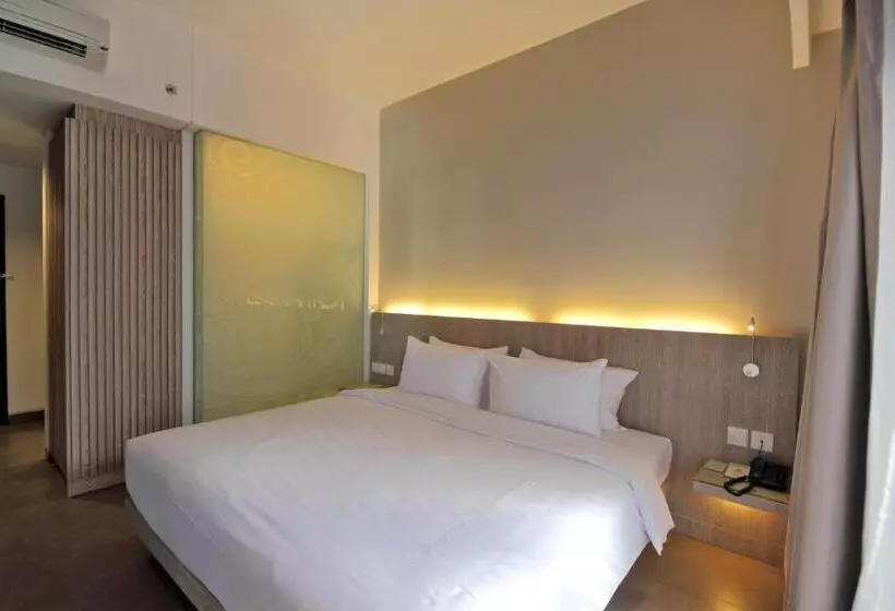 اتاق سوپریور با تخت بزرگ, Santika Siligita Nusa Dua