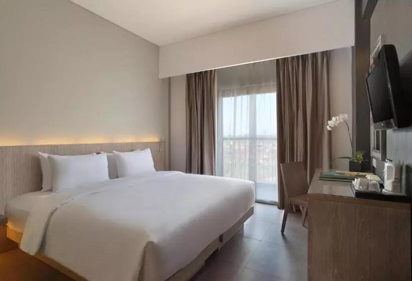 اتاق سوپریور با تخت بزرگ, Santika Siligita Nusa Dua