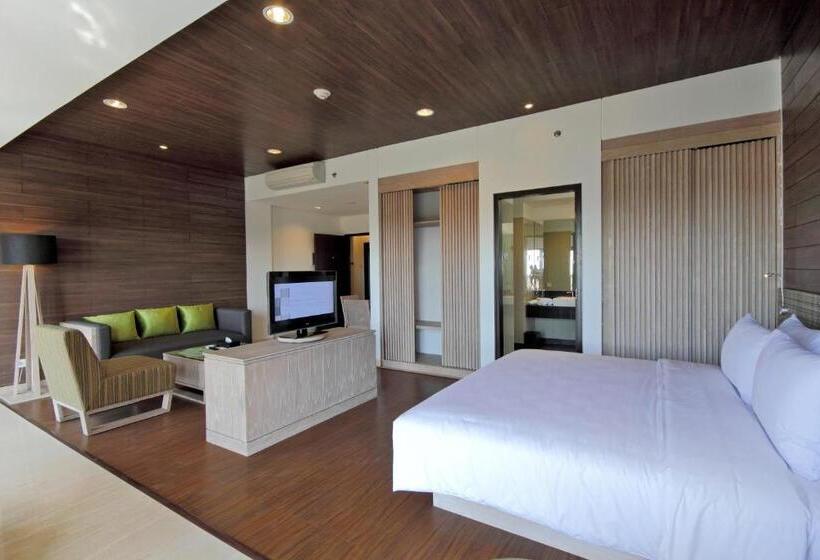 스위트 킹사이즈 침대, Santika Siligita Nusa Dua