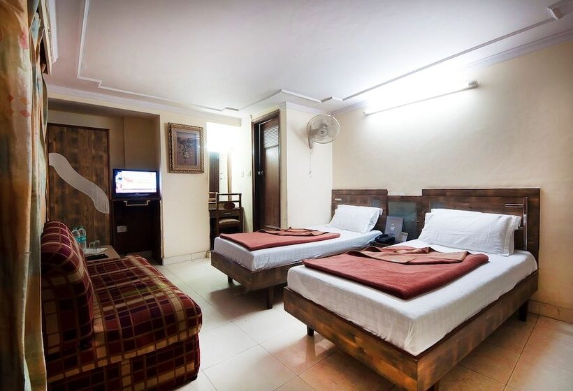 غرفة قياسية, The Tourist 1 Min From New Delhi Railway Station