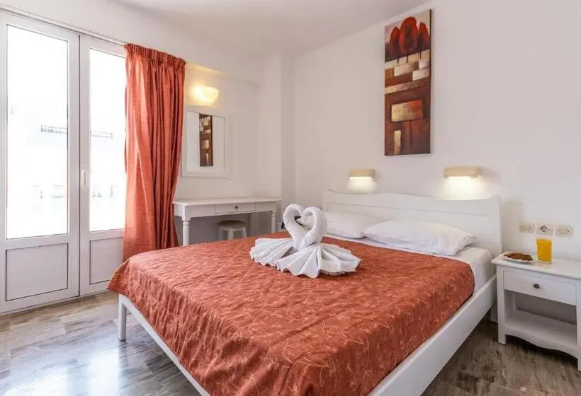 اتاق اکونومی, Irini Apartments