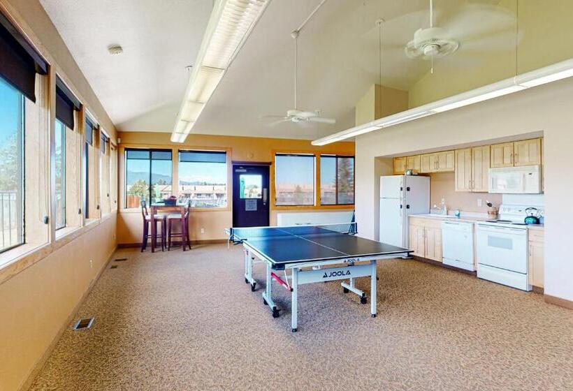 Апартаменты 2 Спальни, Meadowridge Resort
