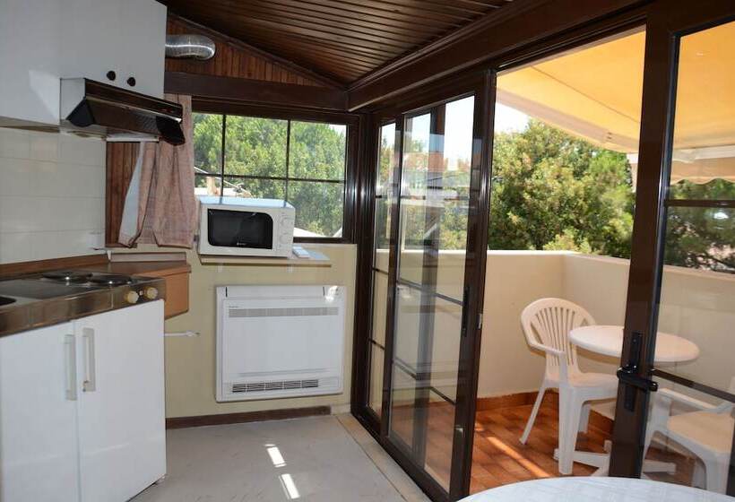 Студия Стандарт, Niki Hotel Apartments