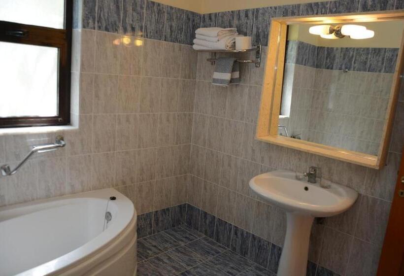 Апартаменты 2 Спальни, Niki Hotel Apartments