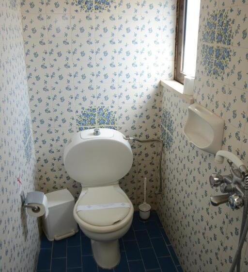 스탠다드 스튜디오, Niki Hotel Apartments