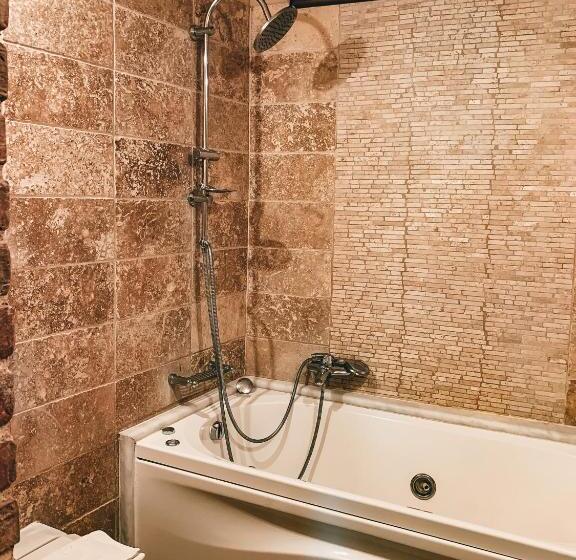 可观景的小型套房, Elena Guesthouse