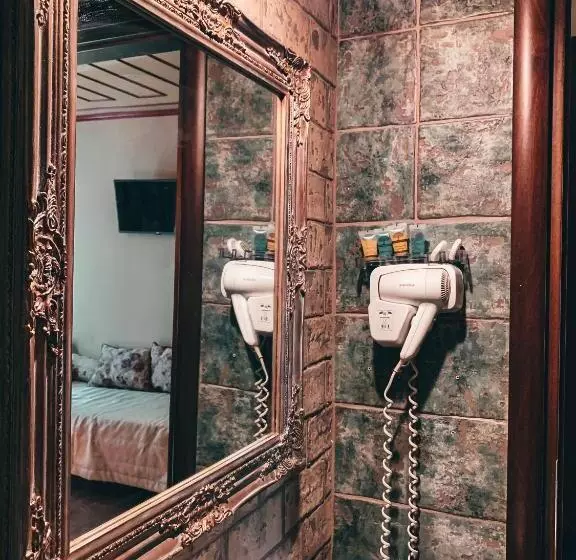 ファミリールーム, Elena Guesthouse