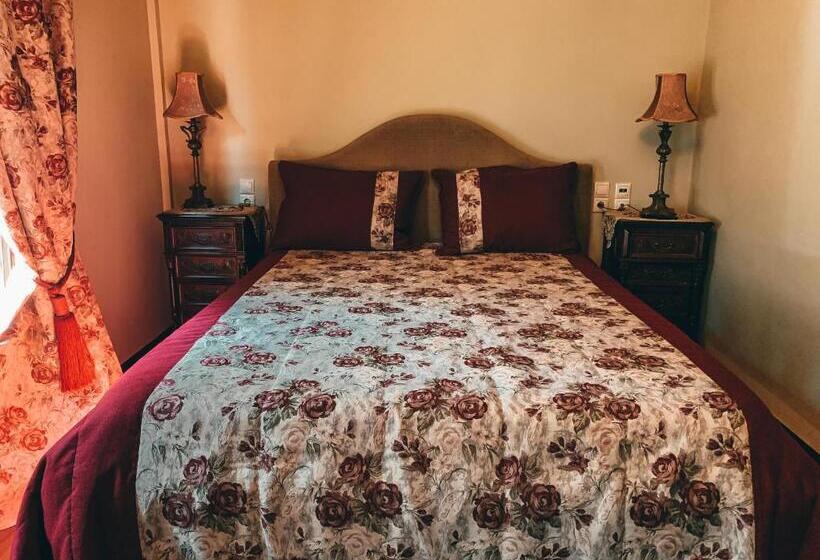 Семейный Номер, Elena Guesthouse