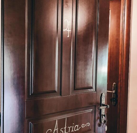 带观景的标准间, Elena Guesthouse