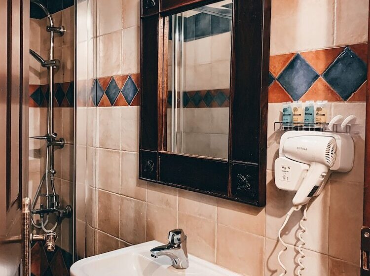 带观景的标准间, Elena Guesthouse